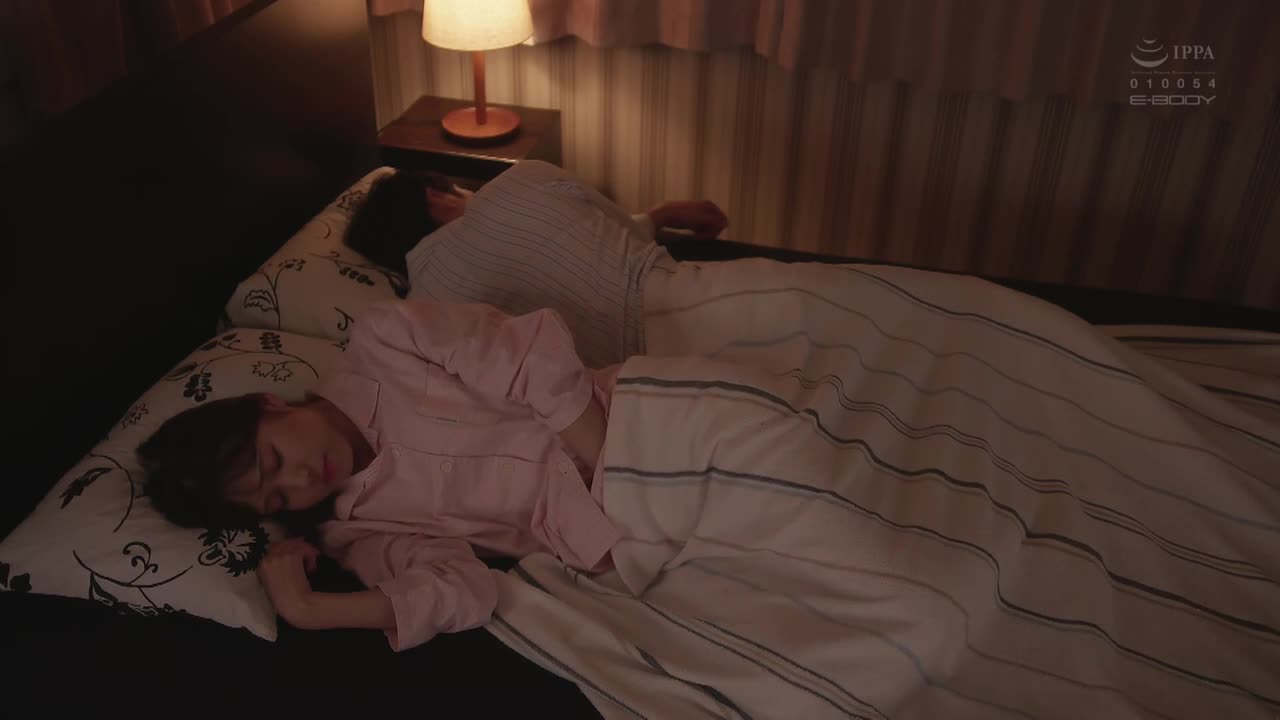 EYAN-193 | 趁老公不在家 苗條巨乳人妻 今天也被單身中年男子 從早到晚汗水直流 猛烈舔爆… 並木愛菜 | 阿寶影音-成人影片,AV,JAV-專注精品‧長久經營